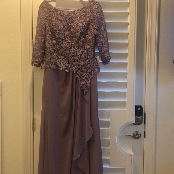 Dresses & Skirts - Formal dress